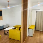 Myamar Premium Apartments Mamaia