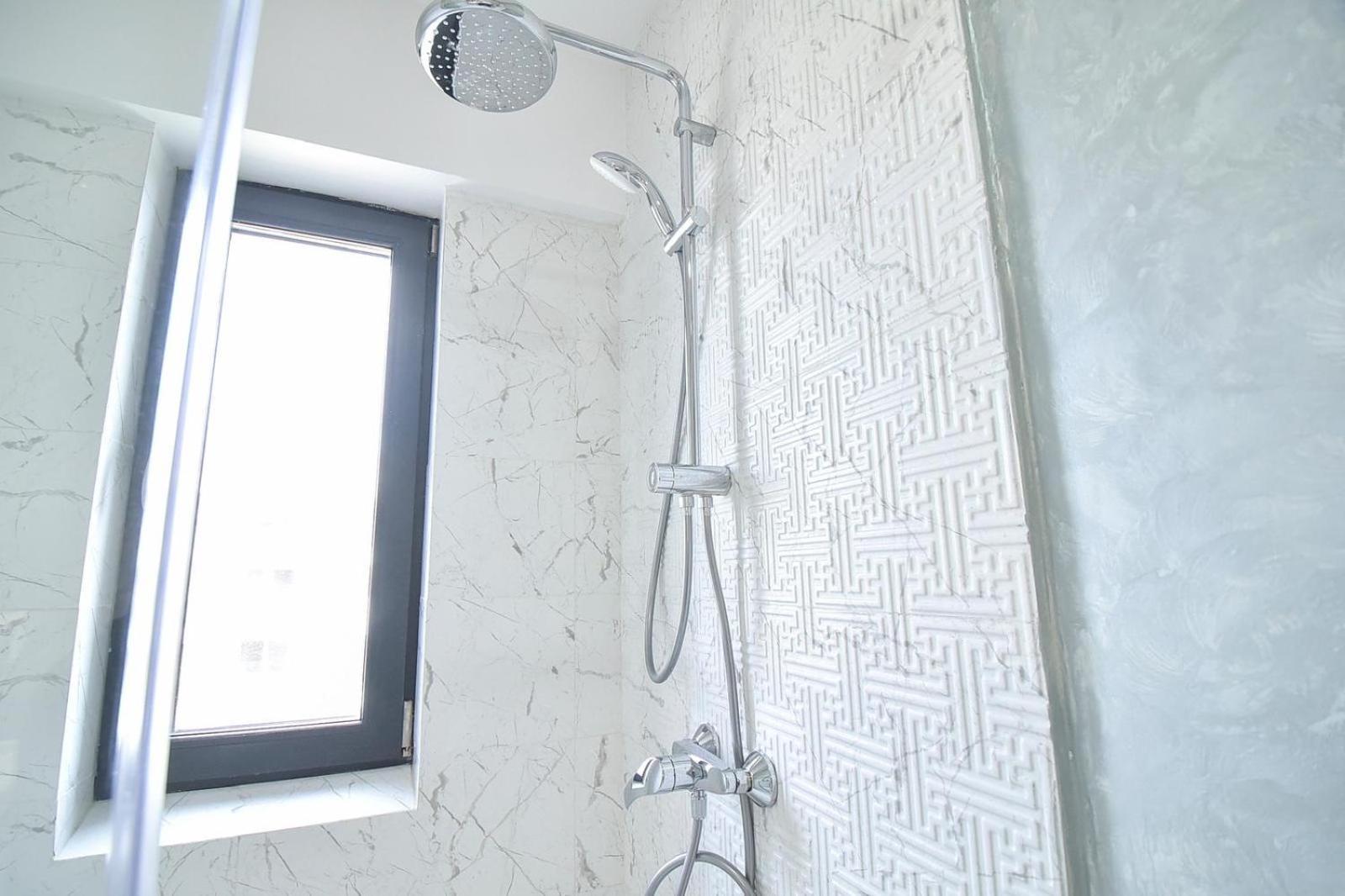 Myamar Solid Butoaie Apartament Mamaia