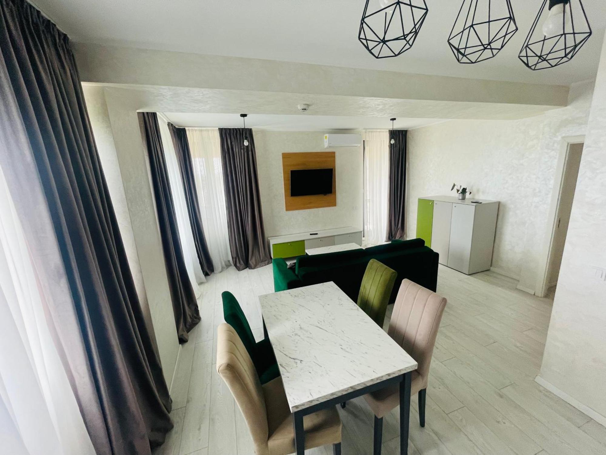 Apartament Myamar Solid Butoaie