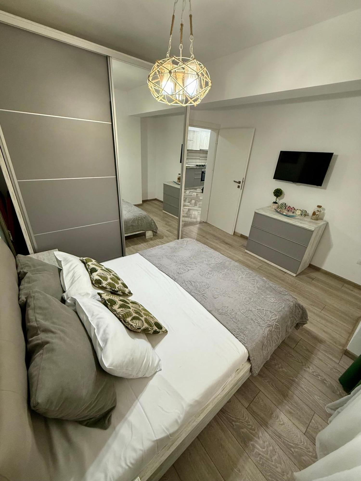 Apartament Myamar Solid Butoaie Mamaia