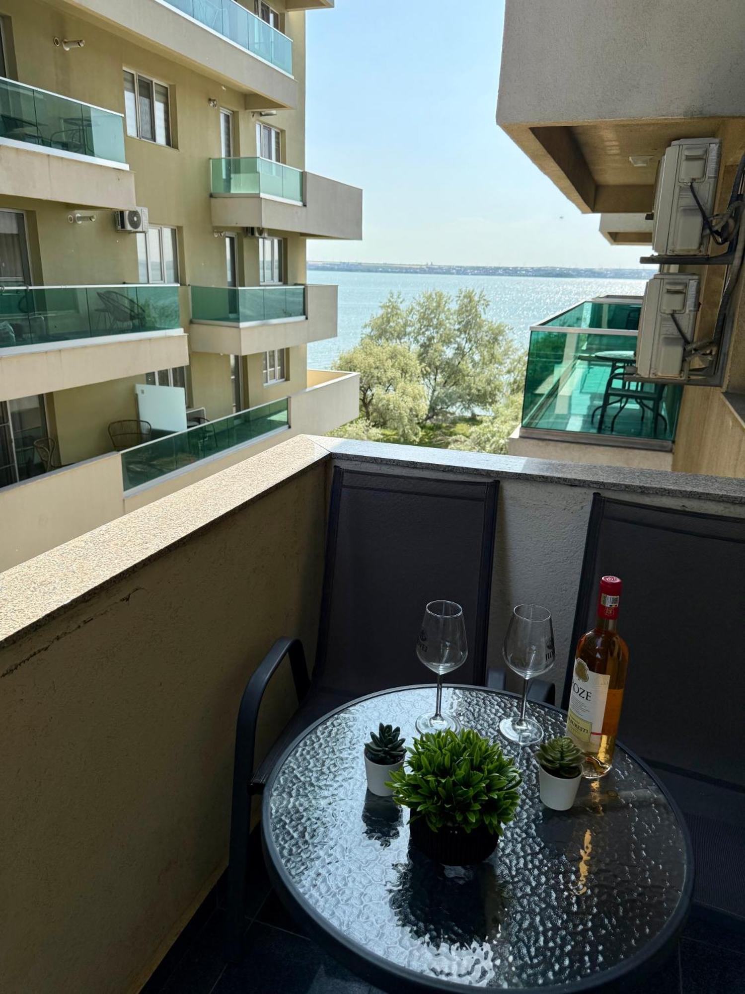 Apartment Myamar Premium Mamaia