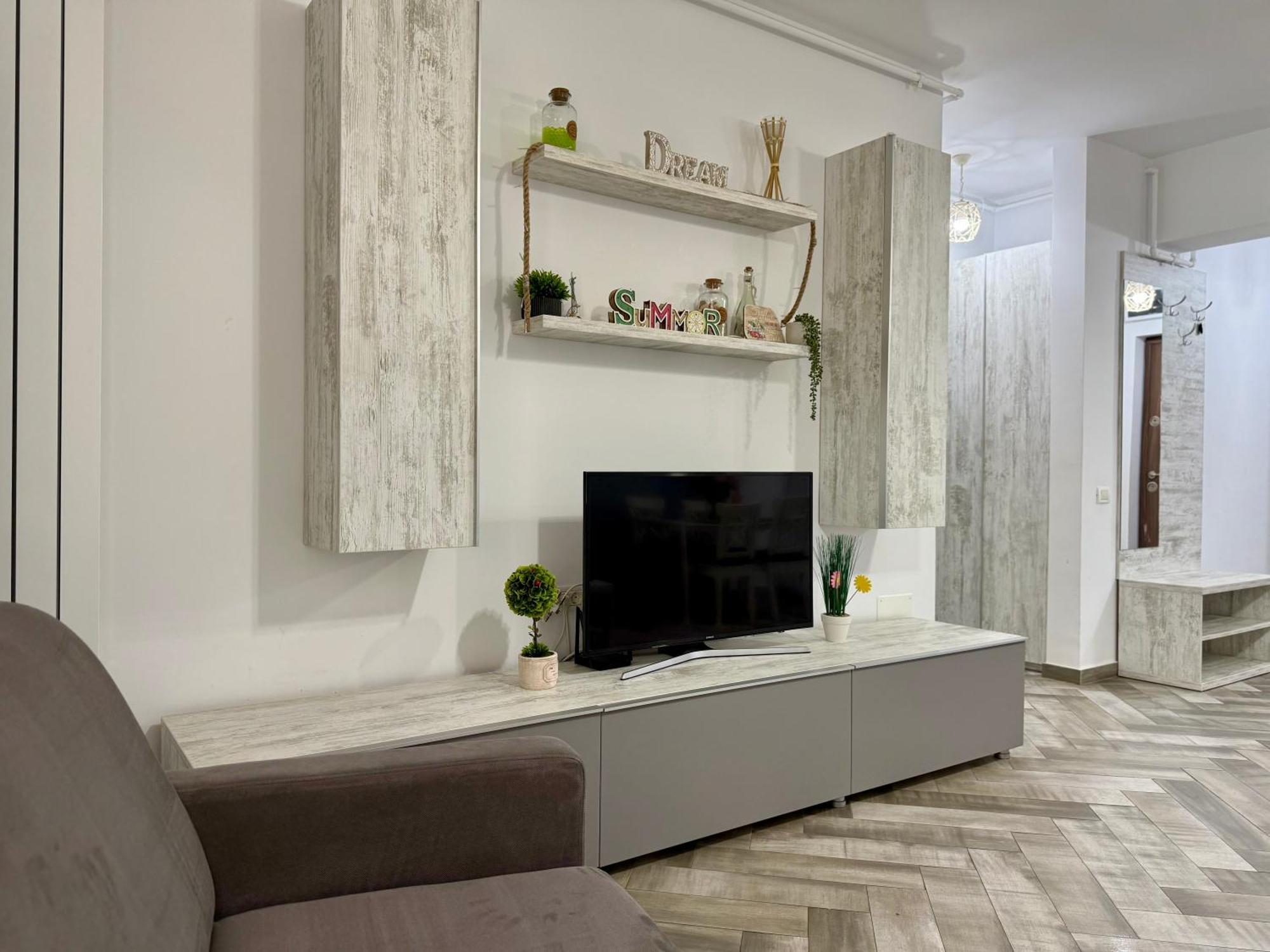 Myamar Solid Butoaie Mamaia
