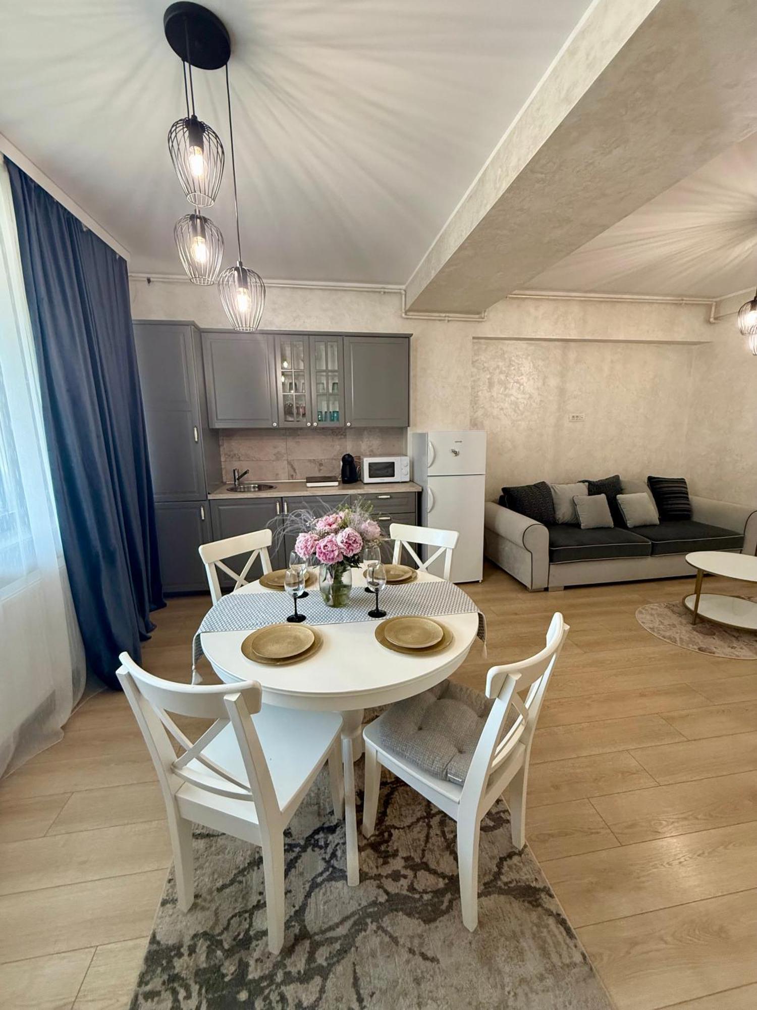 Apartament Myamar Solid Butoaie